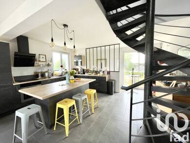 Duplex à vendre 395 000 € 5 pièces 4 chambres 105 m² Étage 1/2 Saint Marc Est Saint-Marc sur Mer 44600