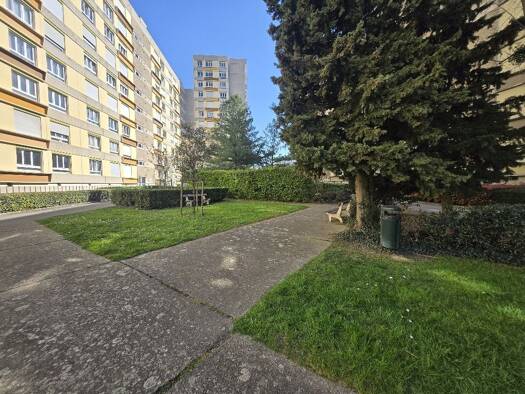 Appartement à vendre 200 000 € 3 pièces 2 chambres 68 m² 5 étages Glaciere-Jomard Oullins-Pierre-Bénite 69600