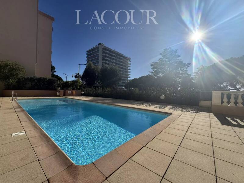Maison à louer, 76m², CANNES