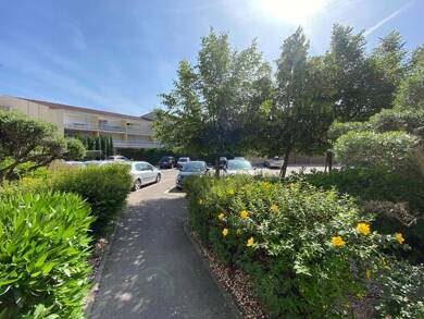Appartement à vendre 120 000 € 1 pièce 27,3 m² Sud Est Ouest Pélissanne 13330