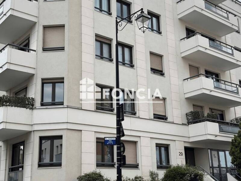Maison à louer, 24m², COURBEVOIE