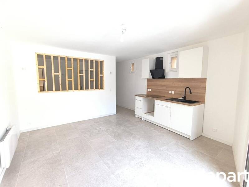 Maison à louer, 35m², SAINT QUENTIN LA POTERIE