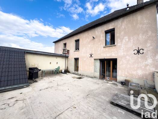Maison à vendre 195 000 € 7 pièces 5 chambres 257 m² 1 133 m² de terrain Chaintrix-Bierges 51130