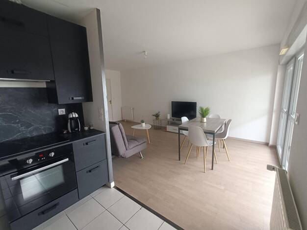 Appartement à vendre 204 750 € 3 pièces 2 chambres 63 m² Étage 2/4 Écouflant 49000