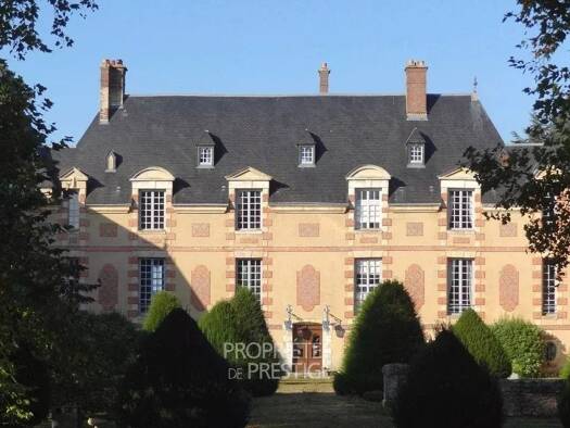 Château à vendre 1 900 000 € 50 pièces 30 chambres 2 940 m² 215 224 m² de terrain Pacy-sur-Eure 27120
