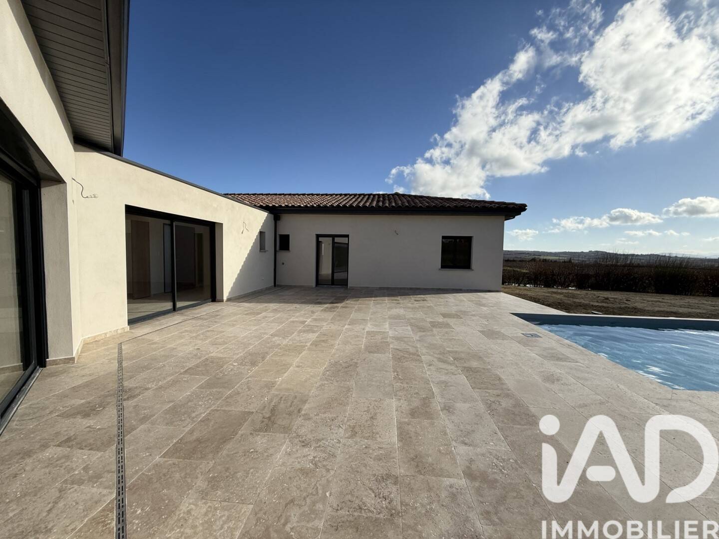 Maison à vendre, 155m², VILLENEUVE LES MONTREAL