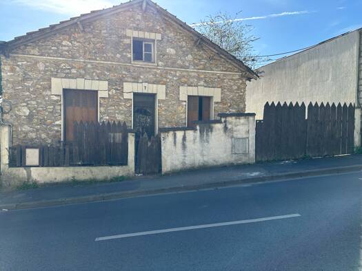 Maison à vendre 250 000 € 5 pièces 1 chambre 95 m² 531 m² de terrain Andrésy 78570