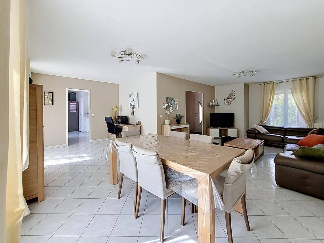 Maison à vendre, 147m², ROISSY EN BRIE