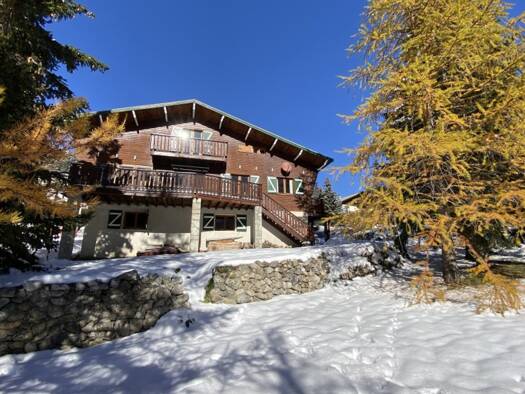 Villa à vendre 1 050 000 € 6 pièces 4 chambres 144 m² 706 m² de terrain Montgenèvre 05100