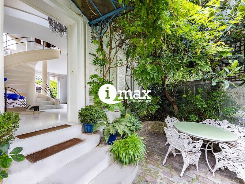 Maison à vendre, 334m², PARIS 18E