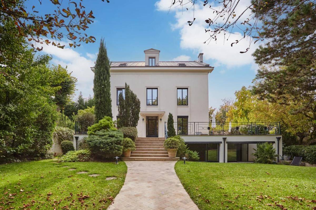 Maison à vendre, 400m², SAINT MAUR DES FOSSES