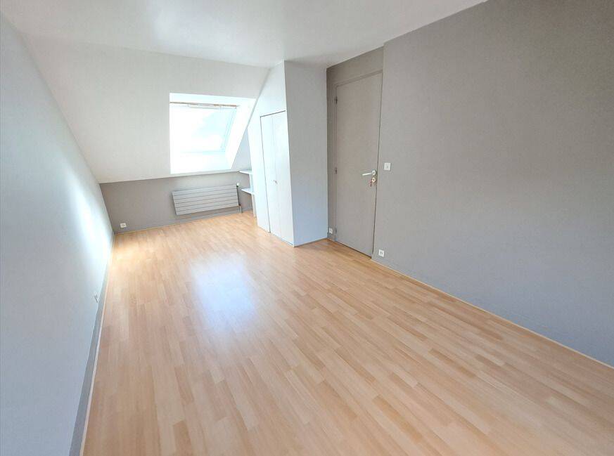 AGREABLE MAISON NANTAISE DE 4 CHAMBRES AVENUE DE LA CLOSE — 12