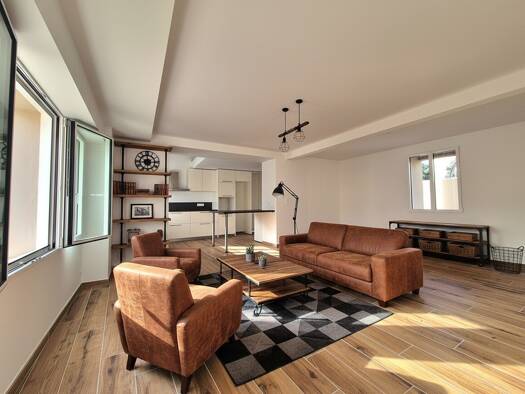 Maison à louer 1 500 € 4 pièces 2 chambres 80 m² 123 m² de terrain Contrie Nantes 44100