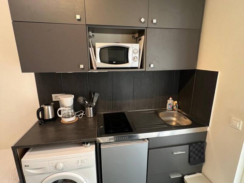 Maison à louer, 12m², PARIS 18E