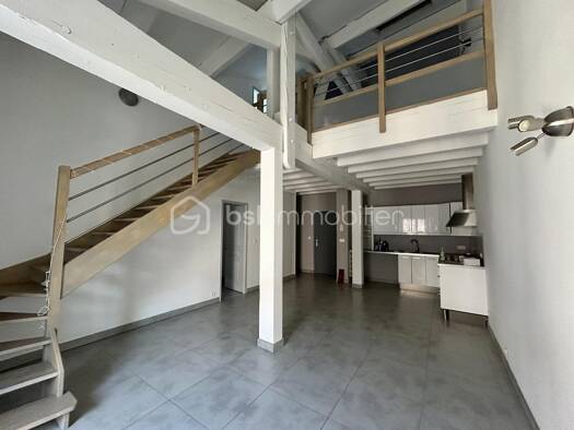 Duplex à louer 1 059 € 4 pièces 2 chambres 78,7 m² Étage 1/1 Centre Solliès-Pont 83210