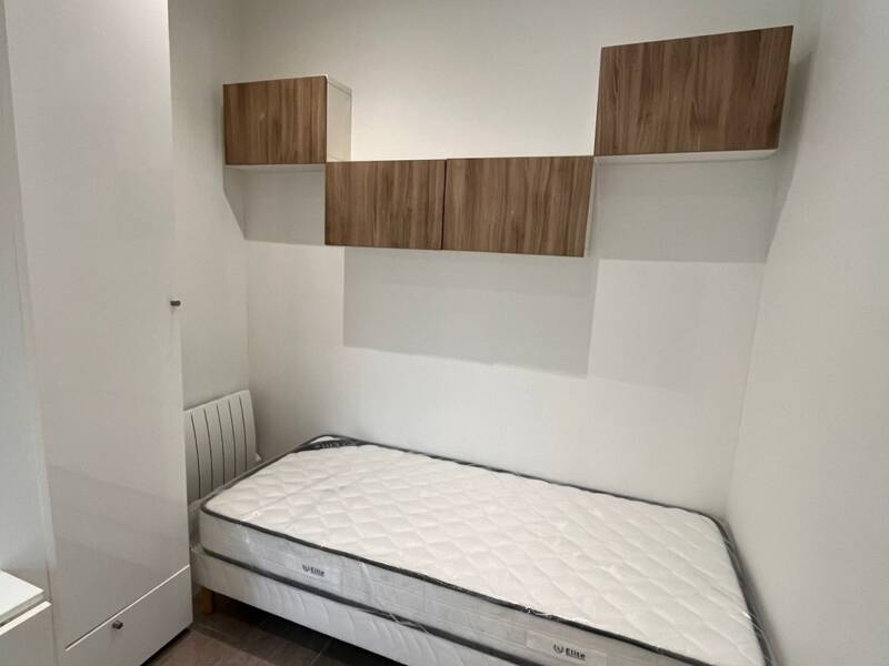 Maison à louer, 12m², PARIS 18E