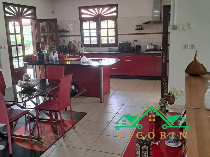 Maison à vendre, 173m², REMIRE MONTJOLY