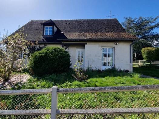 Maison à louer 1 568 € 6 pièces 5 chambres 165 m² Est Luisant 28600