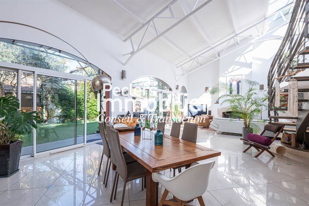 Maison à vendre, 234m², RUEIL MALMAISON