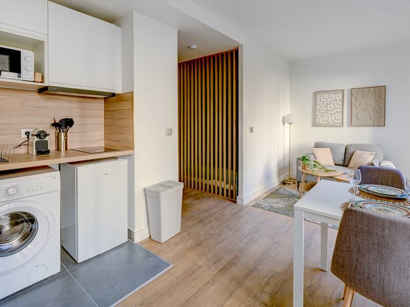 Maison à louer, 26m², PARIS 14E