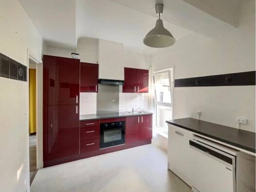 Appartement à vendre 129 000 € 3 pièces 2 chambres 92,65 m² Étage 1/1 Halluin 59250
