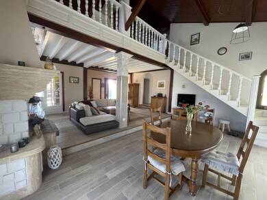 Villa à vendre 495 000 € 7 pièces 4 chambres 156 m² 1 510 m² de terrain St Romain de Jalionas 38460