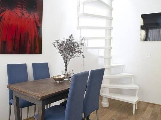 Duplex à vendre 372 000 € 2 pièces 1 chambre 36,74 m² Étage 1/2 Chateau d'Eau-Lancry Paris 10ème arrondissement 75010