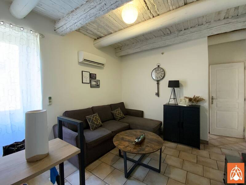 Maison à louer, 62m², SENAS