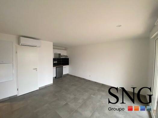 Appartement à louer 690 € 2 pièces 1 chambre 45,2 m² RDC/2 Eaunes 31600