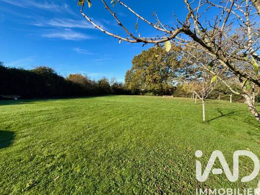 Terrain constructible viabilisé à vendre 20 000 € 1 505 m² de terrain Le Blanc 36300