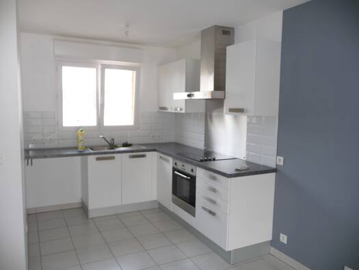 Maison de plain-pied à louer 865 € 3 pièces 2 chambres 60,7 m² dès le 06/04/2026 Seilh 31840