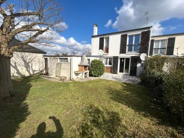 Maison à vendre 266 000 € 4 pièces 2 chambres 85 m² 280 m² de terrain Mériel 95630