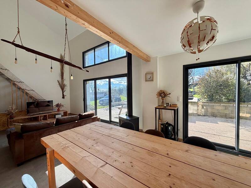 Maison à vendre, 151m², SAINTE FOY DE PEYROLIERES