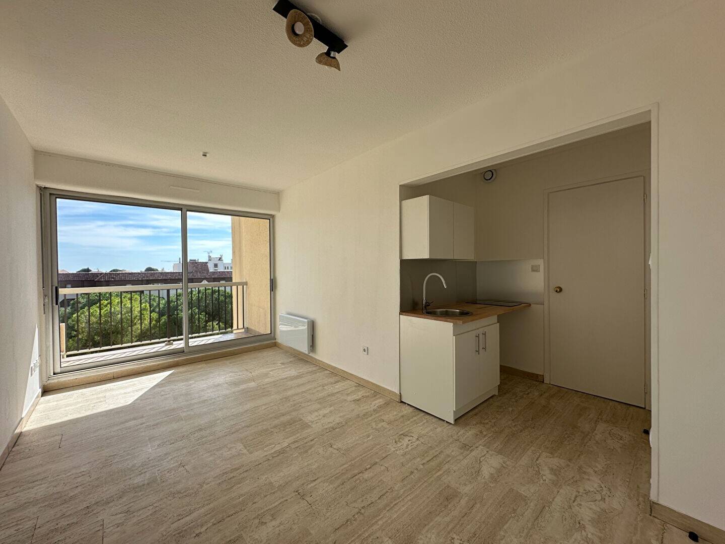 Maison à louer, 19m², BEZIERS