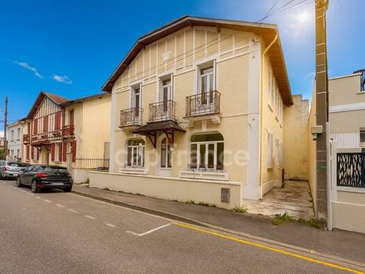 Maison à vendre 286 000 € 7 pièces 5 chambres 157 m² 178 m² de terrain Ophite-Chantecler Lourdes 65100