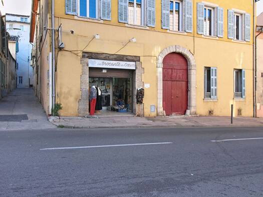 Local commercial à vendre 231 000 € 220 m² de surface de vente Centre Ancien Draguignan 83300