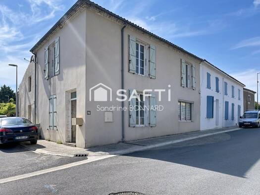 Maison à vendre 158 000 € 3 pièces 2 chambres 92 m² 135 m² de terrain Arces 17120