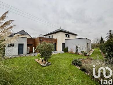 Maison à vendre 585 000 € 7 pièces 4 chambres 217 m² 1 280 m² de terrain Frévin-Capelle 62690