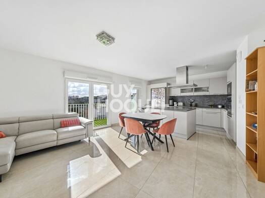 Appartement à vendre 399 000 € 4 pièces 3 chambres 85 m² Étage 6/6 ZAC Romainville 93230
