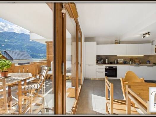 Appartement à vendre - Première occupation 284 000 € 3 pièces 2 chambres 66 m² Étage 1/5 Briancon Nord Briançon 05100