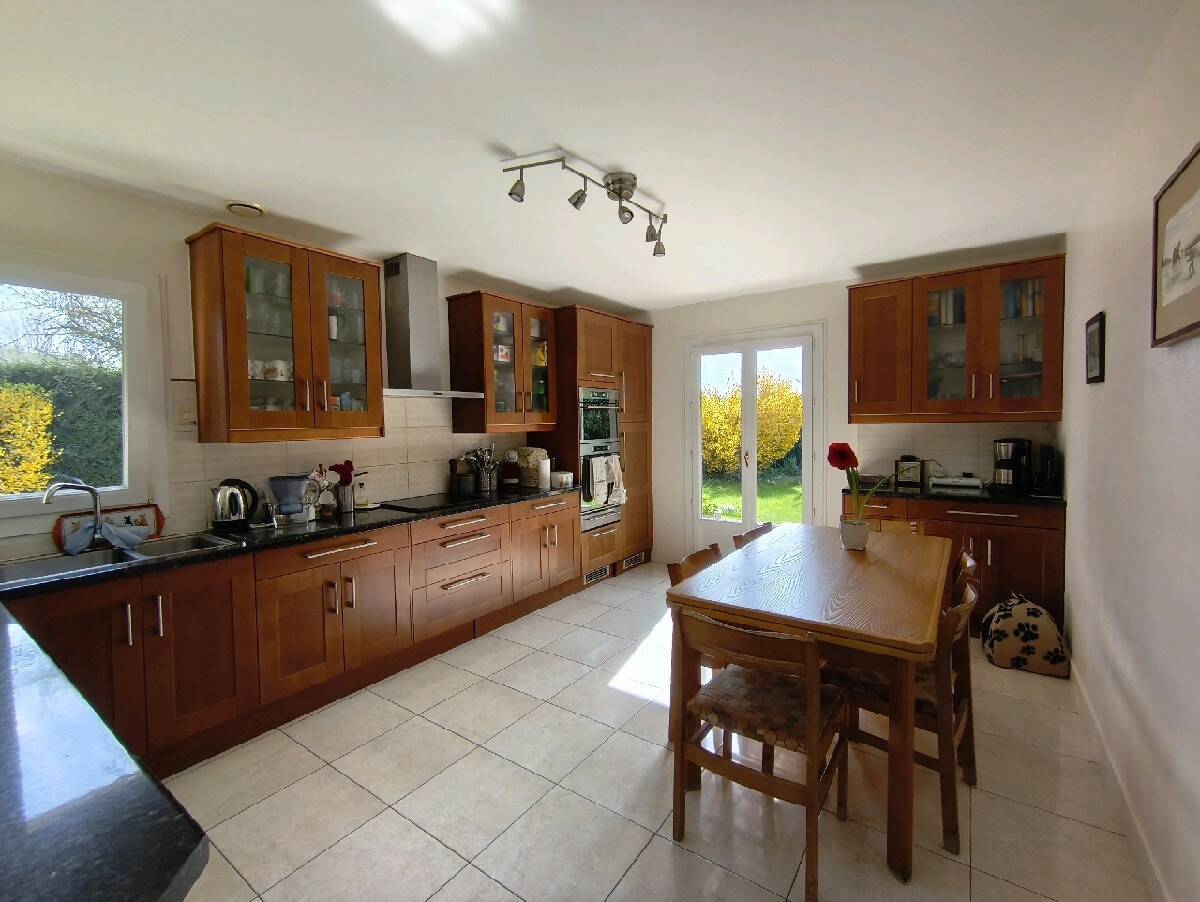 Maison à vendre, 168m², NESLES LA VALLEE