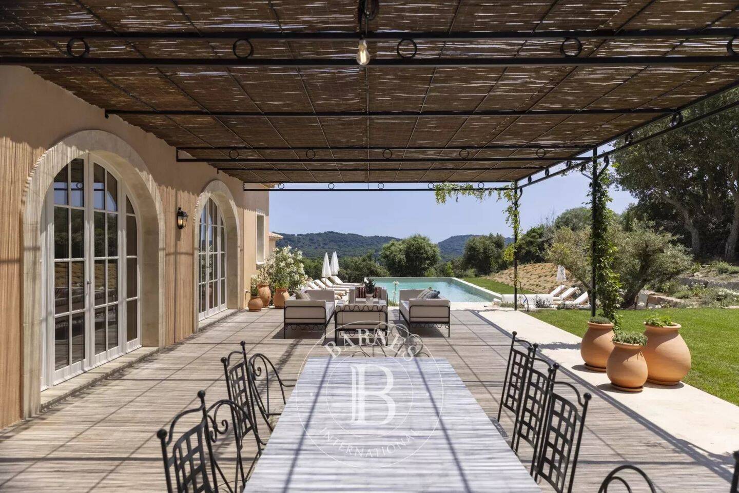 Maison à vendre, 560m², LA CROIX VALMER