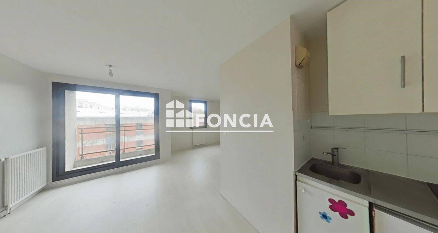 Maison à louer, 33m², COURCOURONNES
