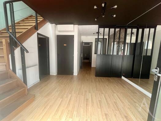 Local commercial à louer 1 600 € 85 m² de surface de vente Jolimont-Soupetard-Bonhoure Toulouse 31500