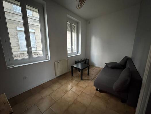 Appartement à louer 500 € 1 pièce 25,56 m² Étage 1/3 Neuilly-en-Thelle 60530