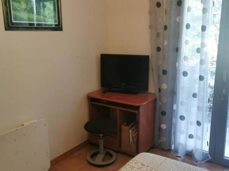 Maison à louer, 15m², CHATEAUNEUF LE ROUGE