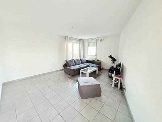 Appartement à vendre 80 000 € 1 pièce 35 m² Étage 3/3 Les Sables Launaguet 31140