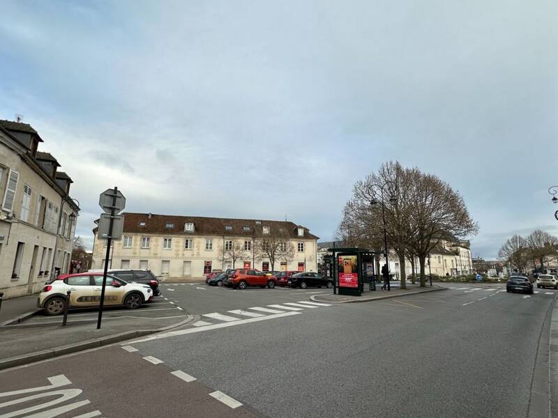 Maison à louer, 210m², COMPIEGNE