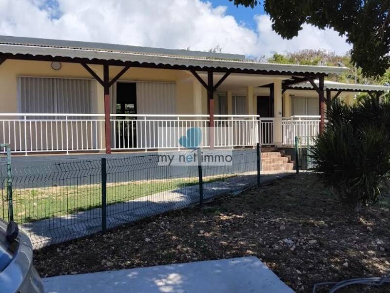 Maison à louer, 140m², LE GOSIER
