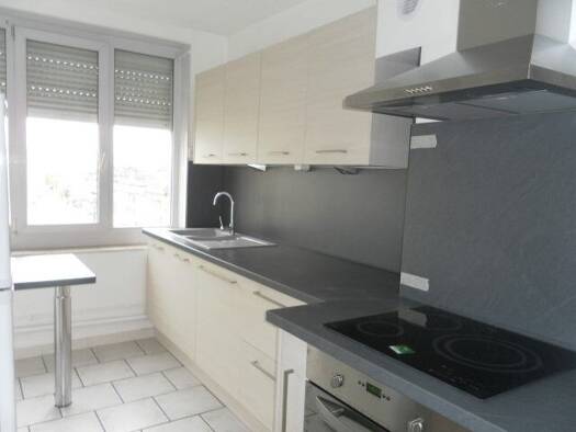 Appartement à louer 1 160 € 4 pièces 3 chambres 110 m² RDC/3 Valenciennes 59300